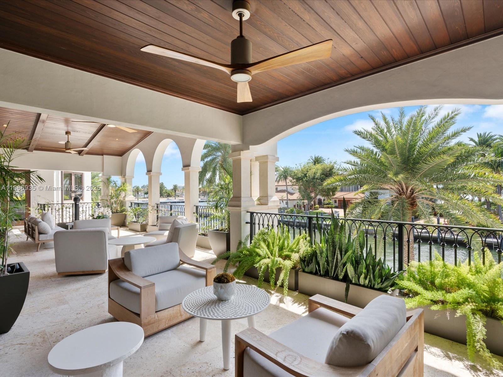 821 Solar Isle Dr Fort Lauderdale, FL 33301 821 Solar Isle Dr Fort Lauderdale, FL 33301