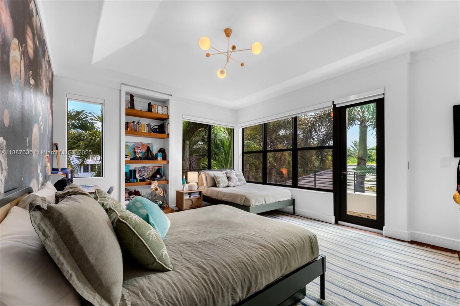 330 Caribbean Rd Key Biscayne, FL 33149 330 Caribbean Rd Key Biscayne, FL 33149