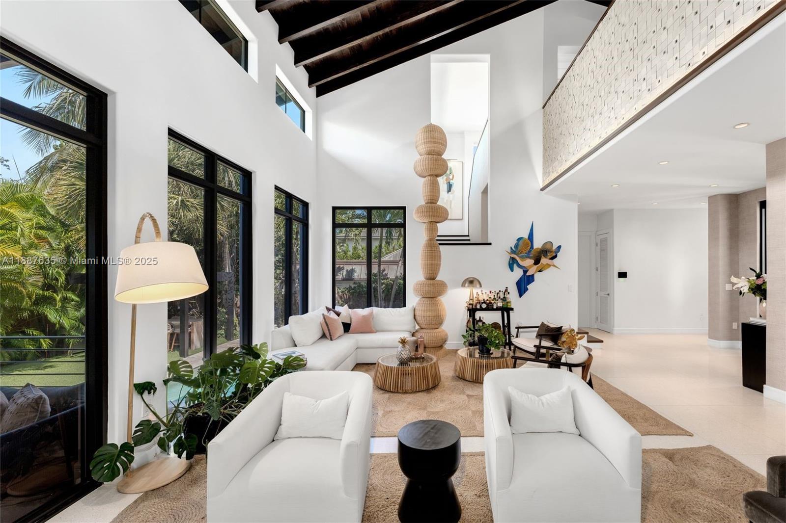 330 Caribbean Rd Key Biscayne, FL 33149 330 Caribbean Rd Key Biscayne, FL 33149