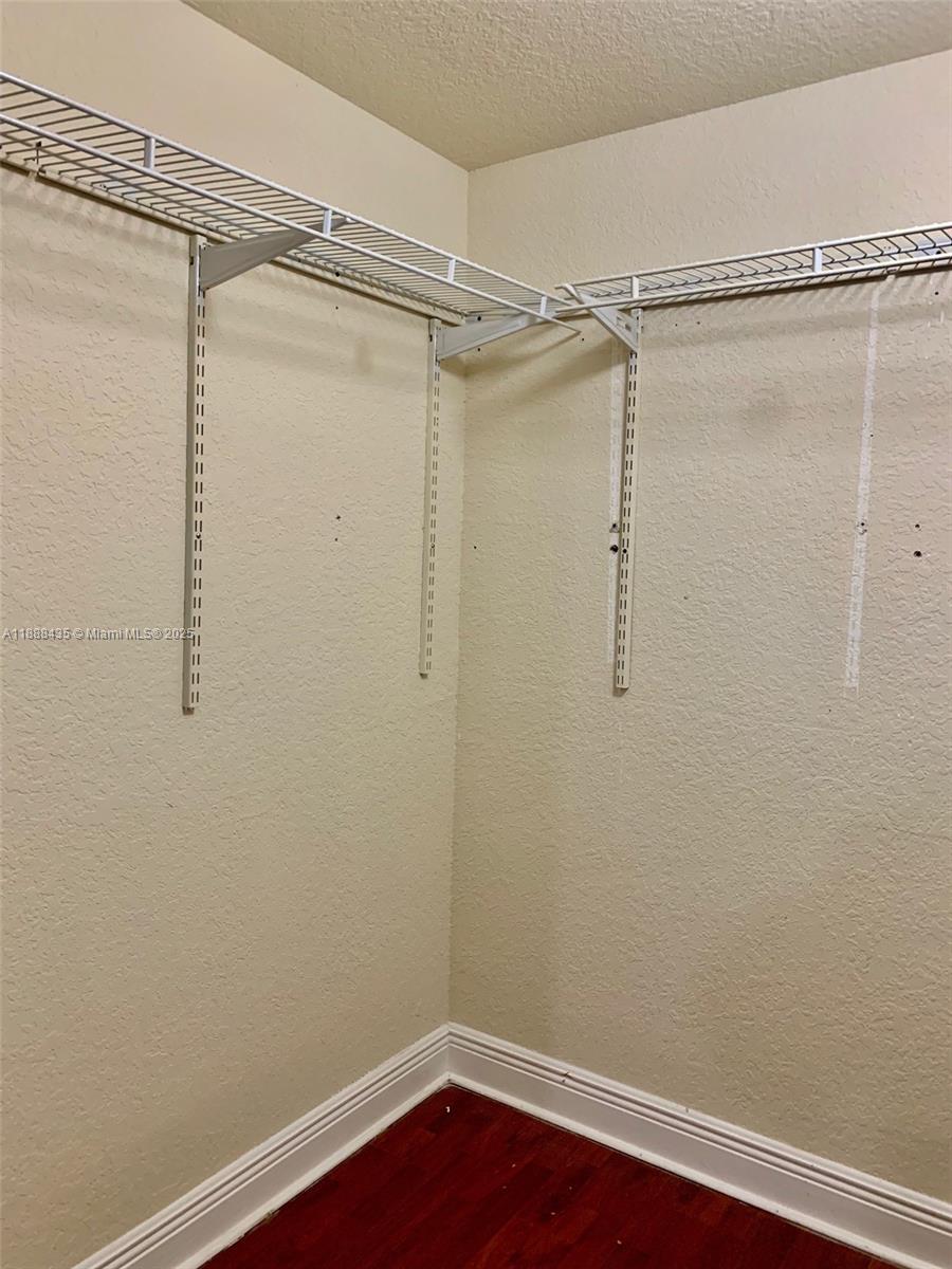 20930 SW 87th Ave #201 Cutler Bay, FL 33189