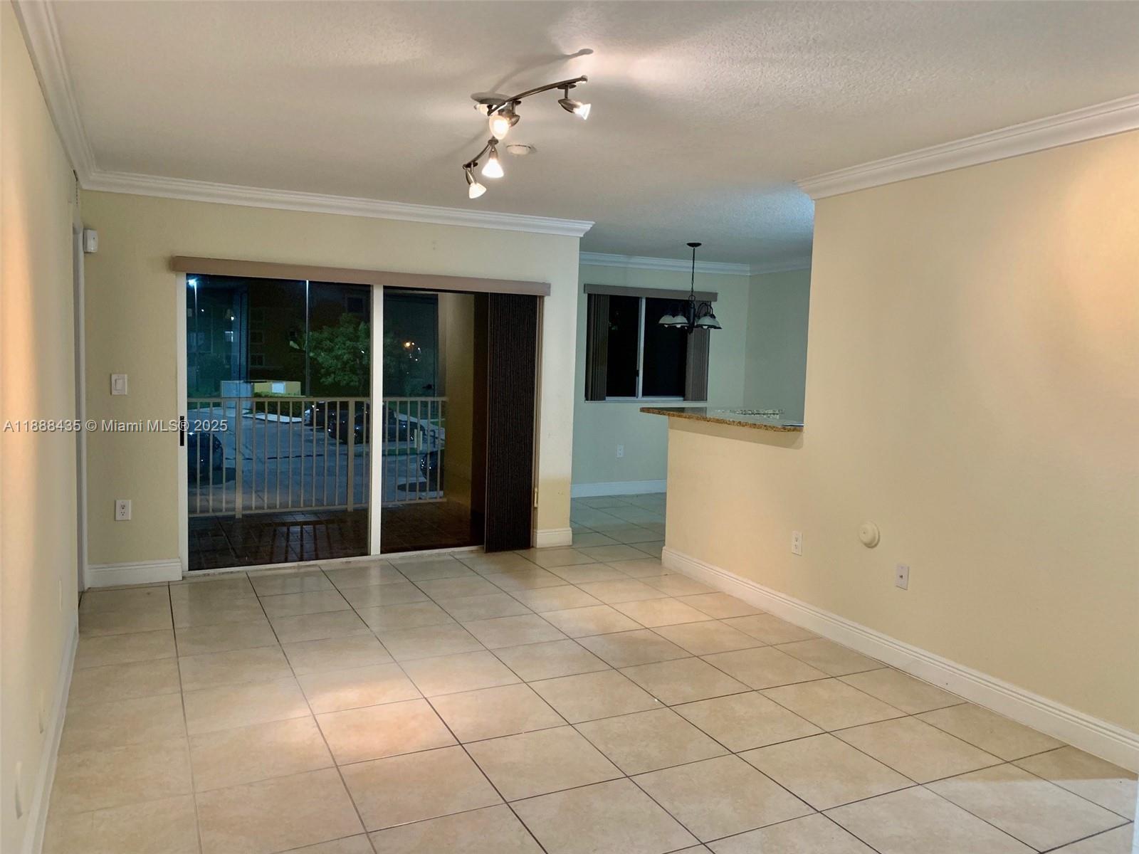 20930 SW 87th Ave #201 Cutler Bay, FL 33189