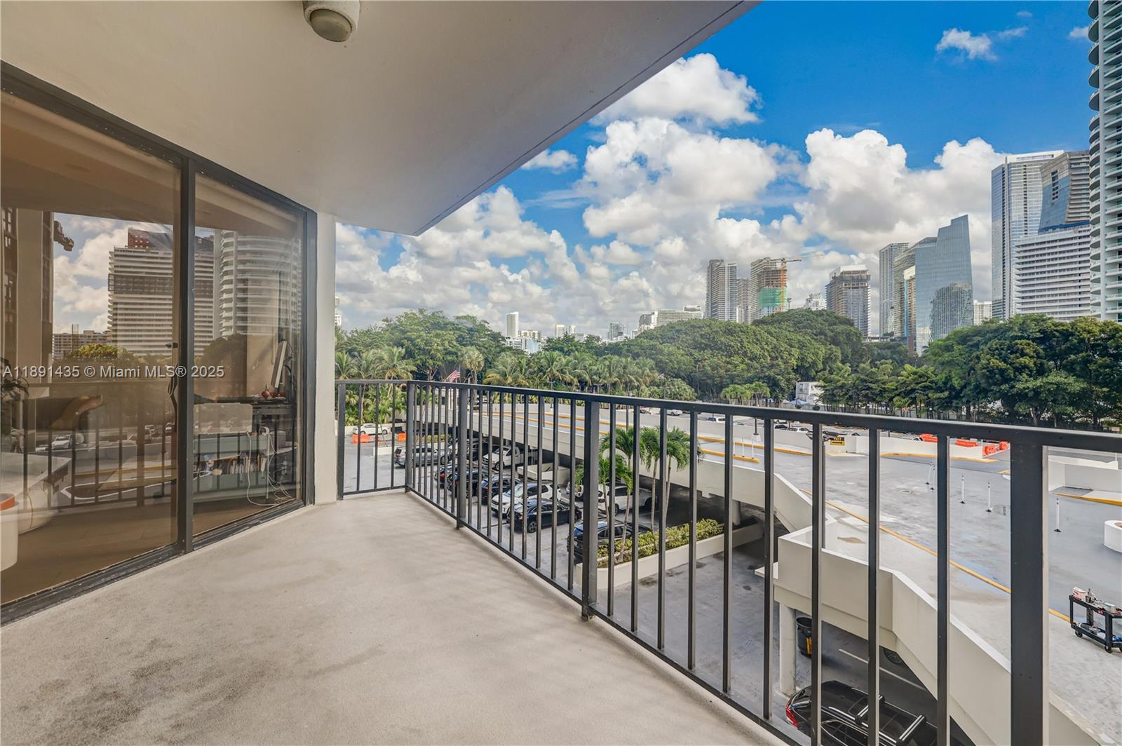 image Brickell Place24