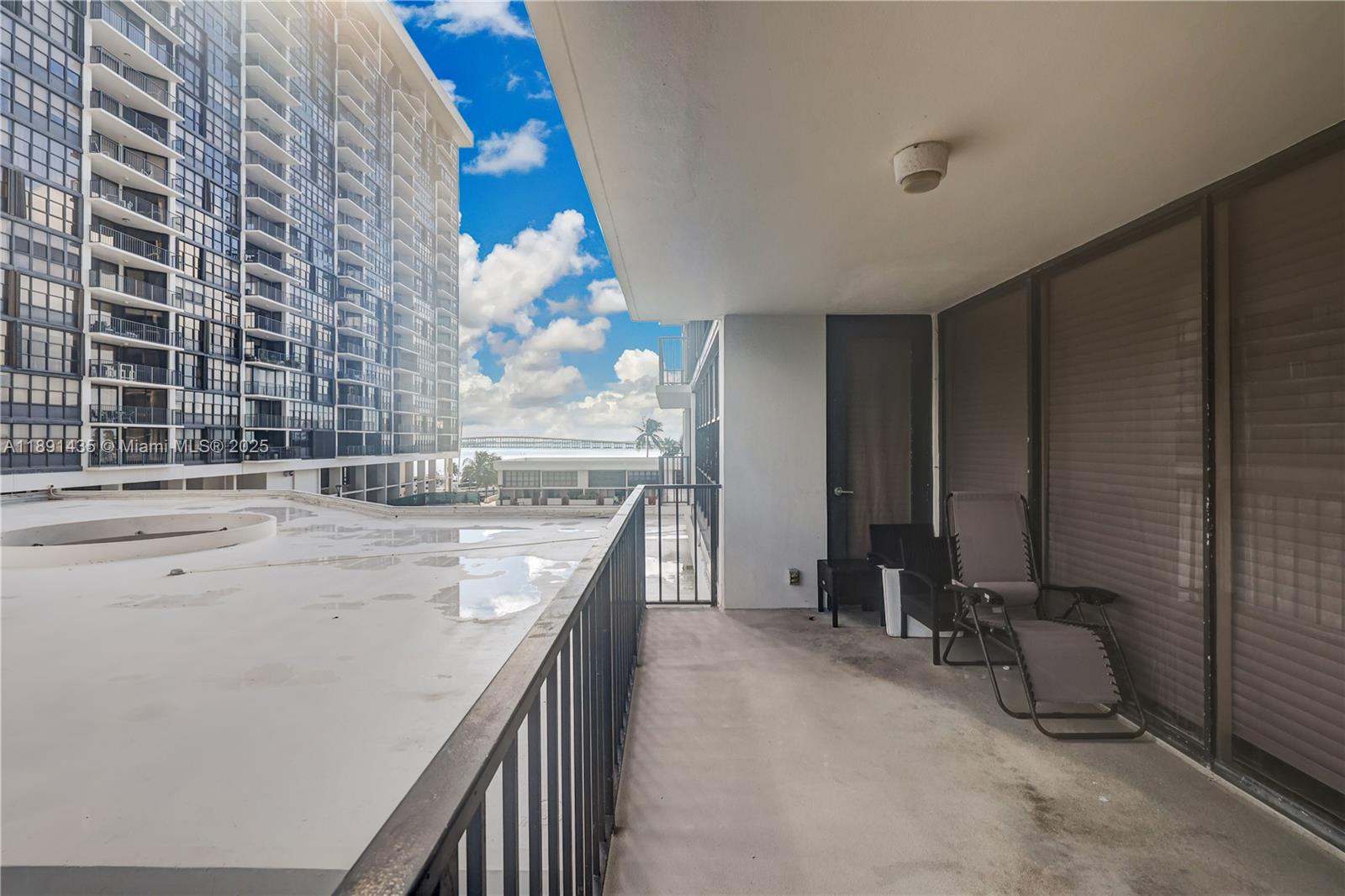 image Brickell Place25