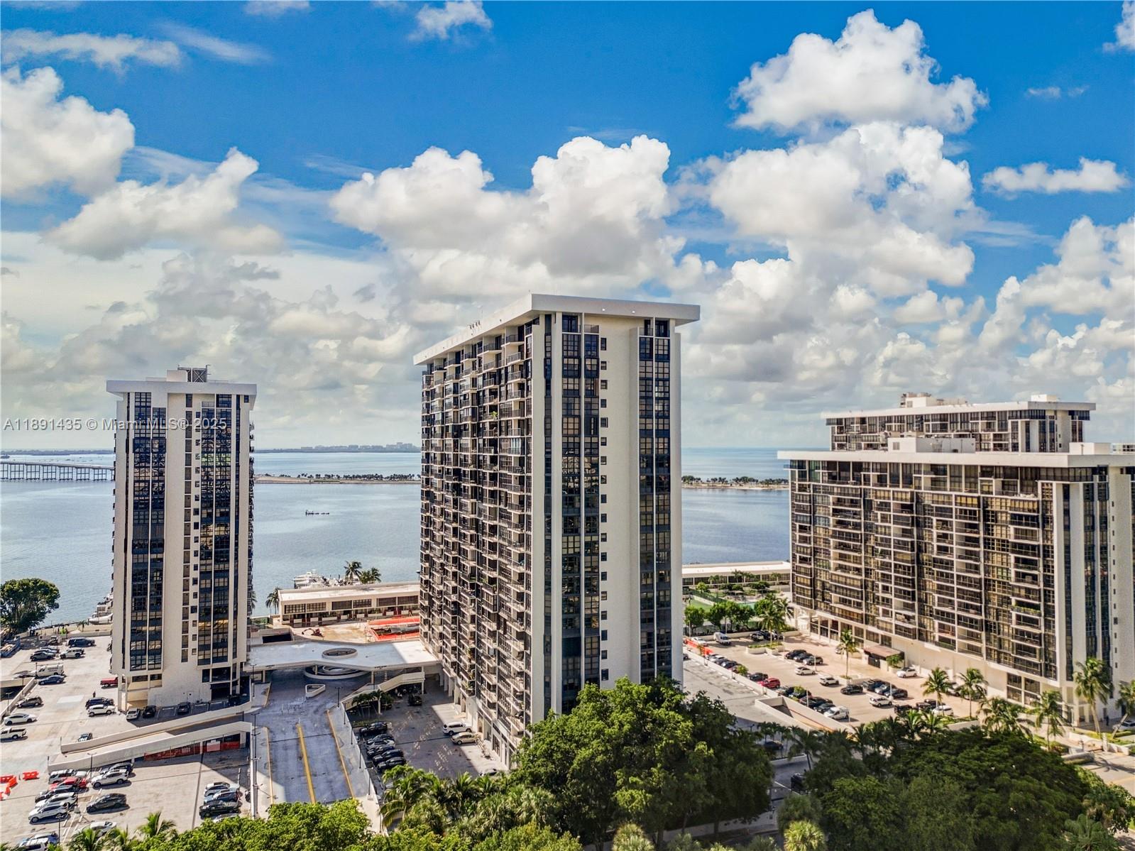 image Brickell Place27