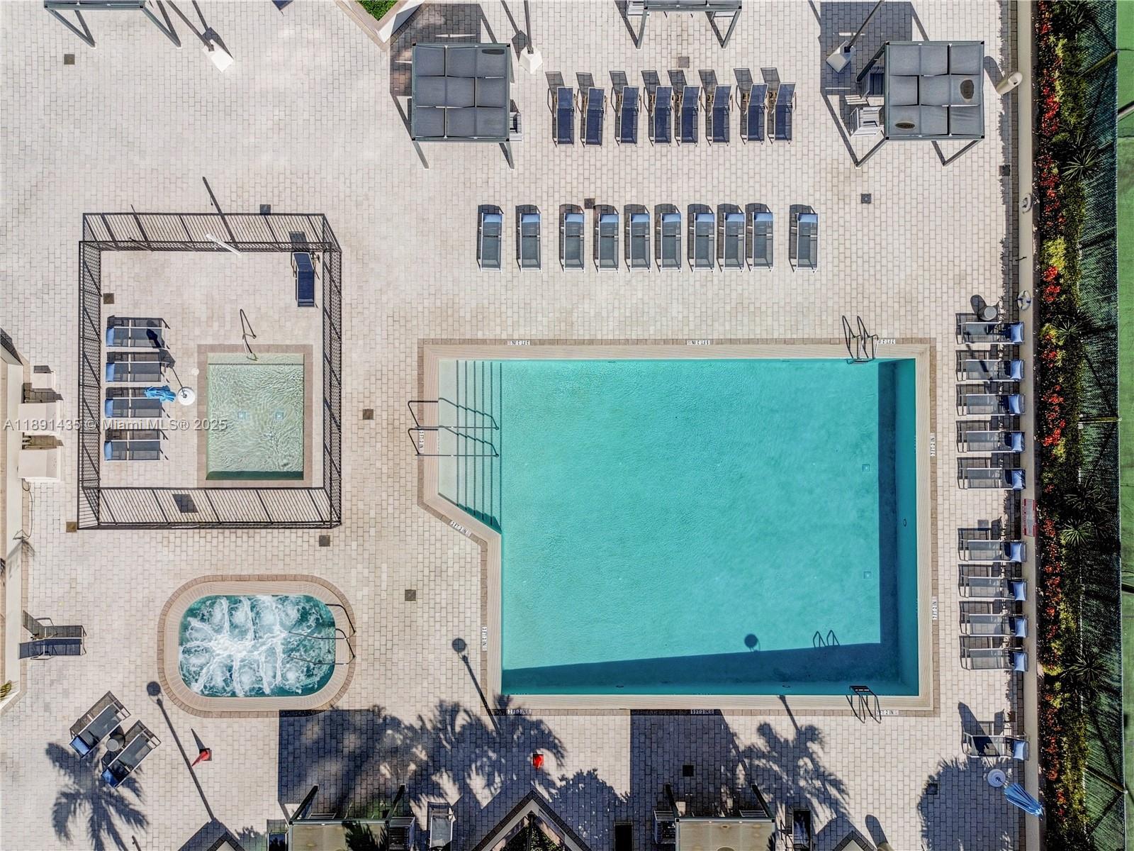 image Brickell Place32