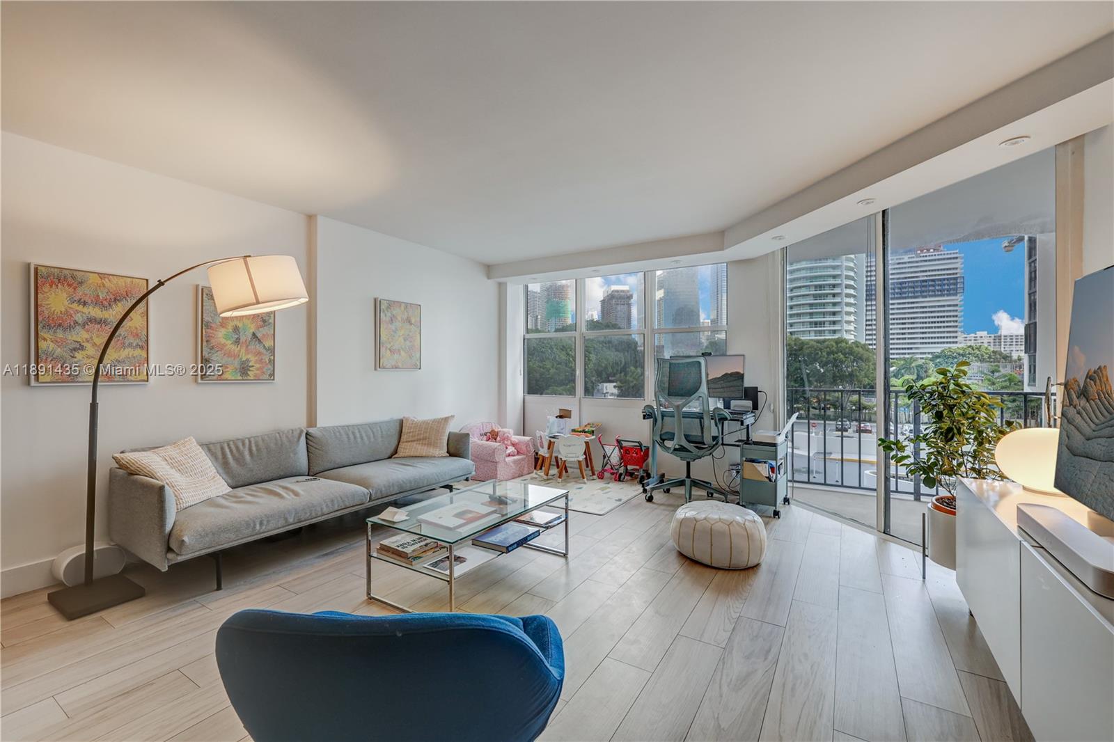 image Brickell Place6