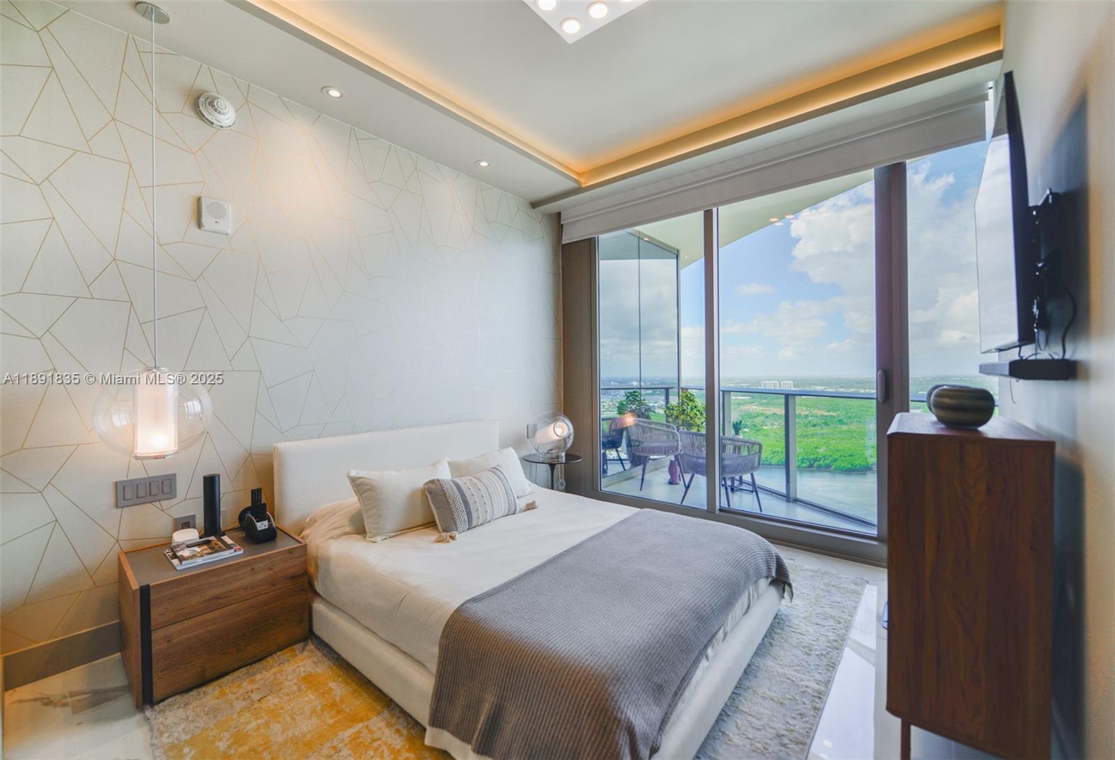 image The Ritz-carlton Residenc13