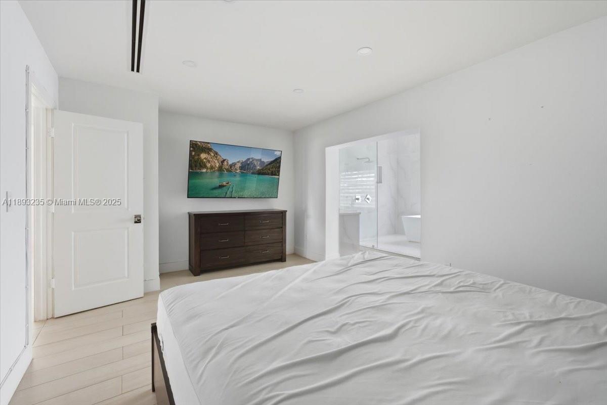 1225 Fruitland Ave Marco Island, FL 34145