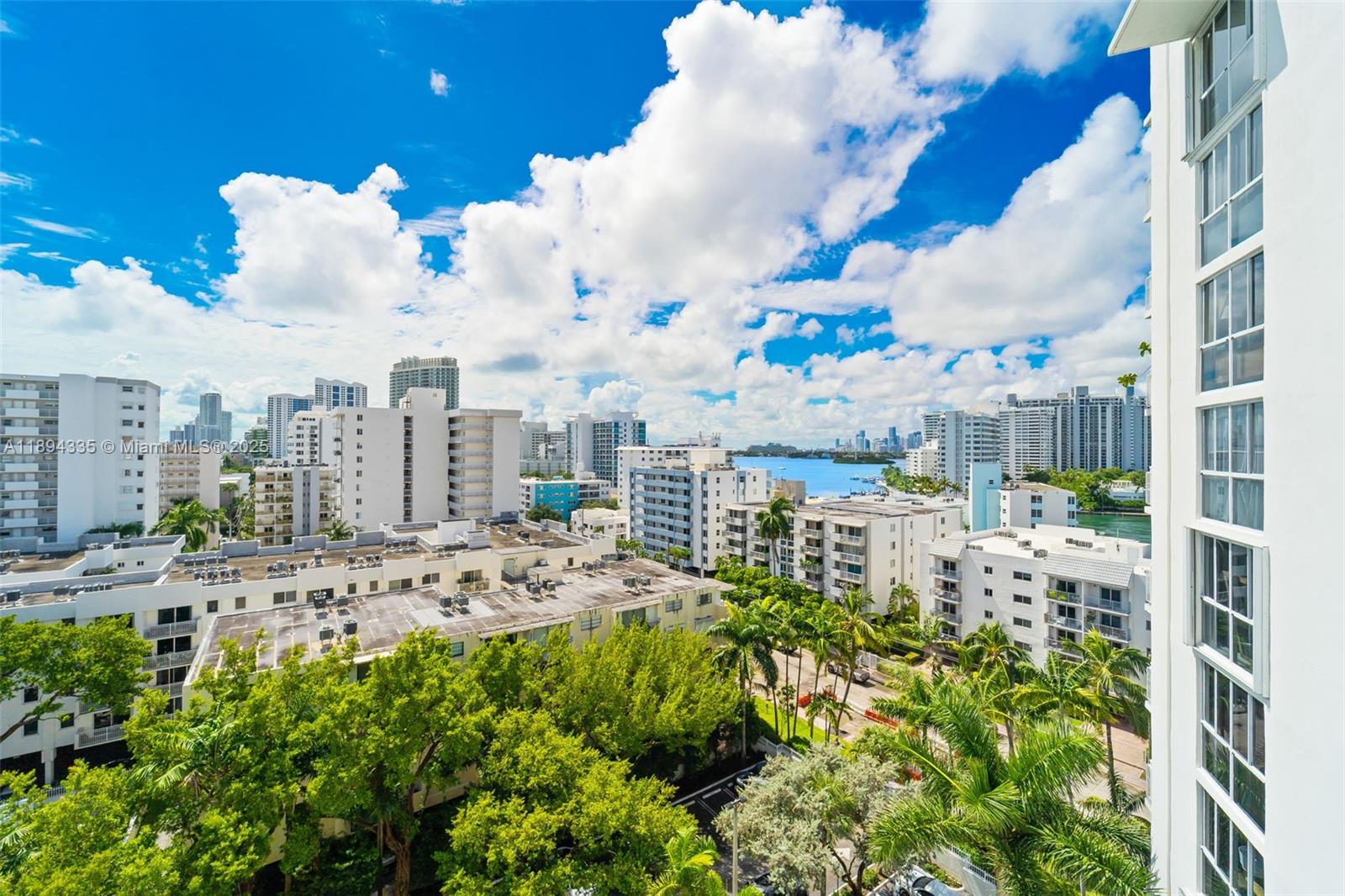 1688 West Ave #1004