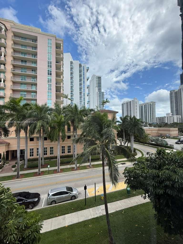 17560 Atlantic Blvd #414