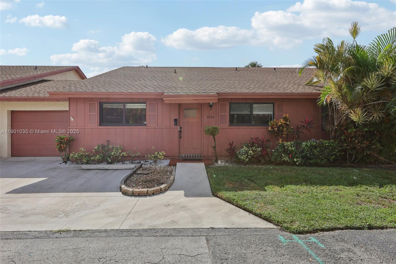 4702 Satinwood Trl Coconut Creek, FL 33063
