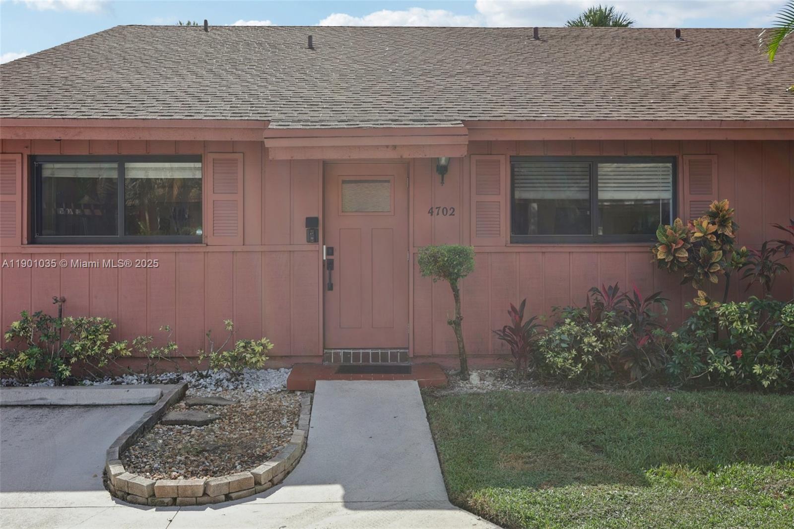 4702 Satinwood Trl Coconut Creek, FL 33063
