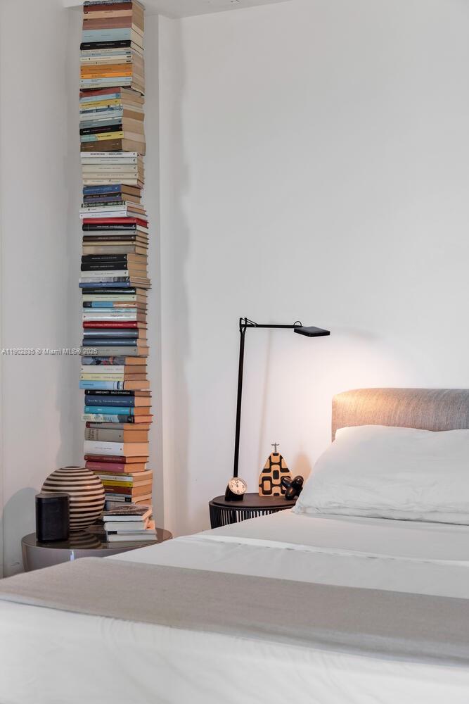 325 Ocean Dr #210 Miami Beach, FL 33139