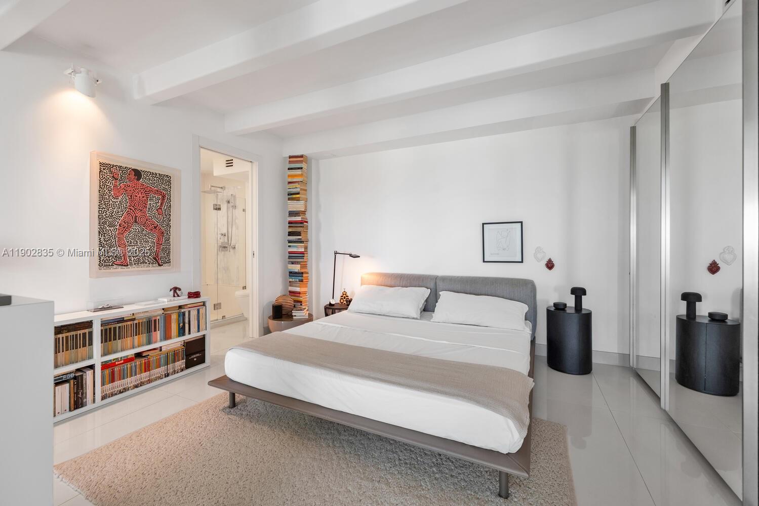 325 Ocean Dr #210 Miami Beach, FL 33139