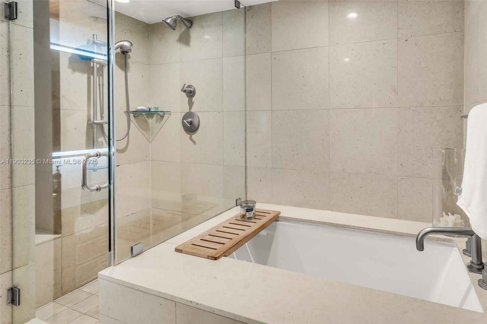 image Carillon Miami Beach14