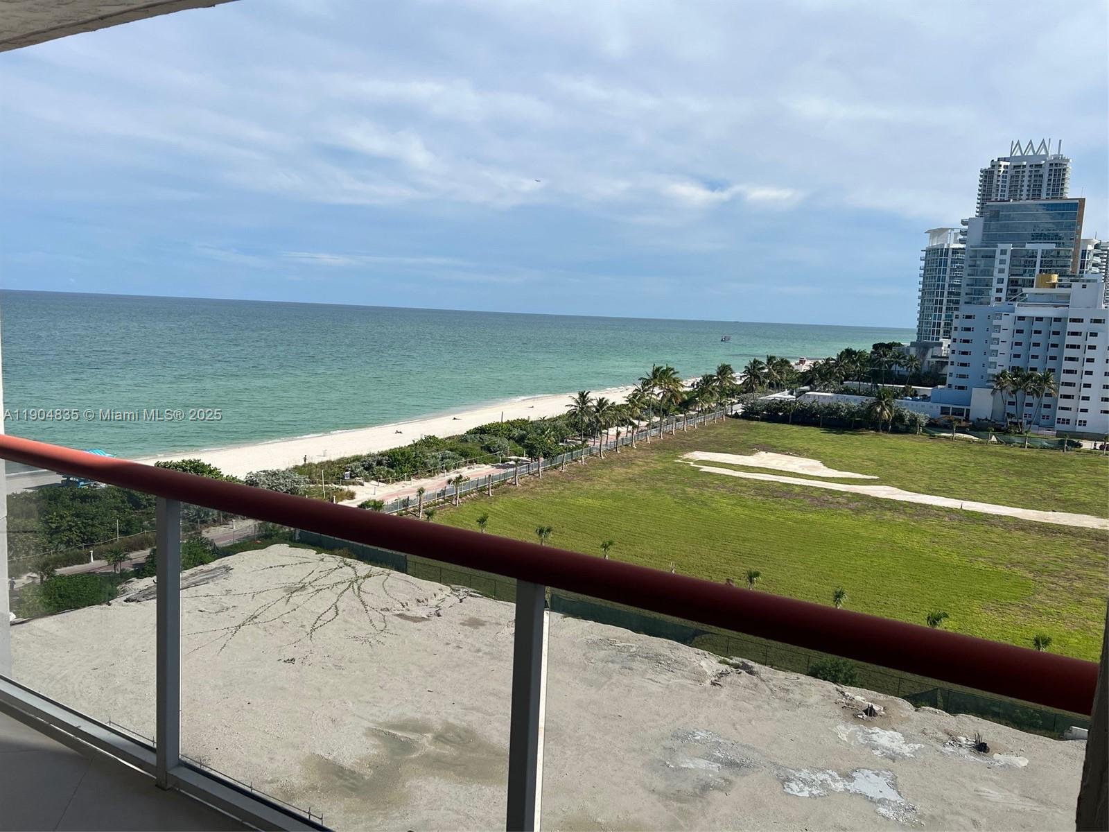 6767 Collins Ave #904