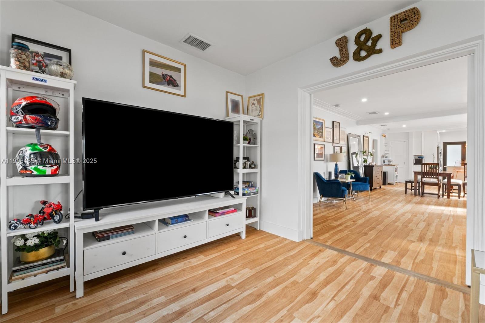 375 SW 32nd Rd Miami, FL 33129