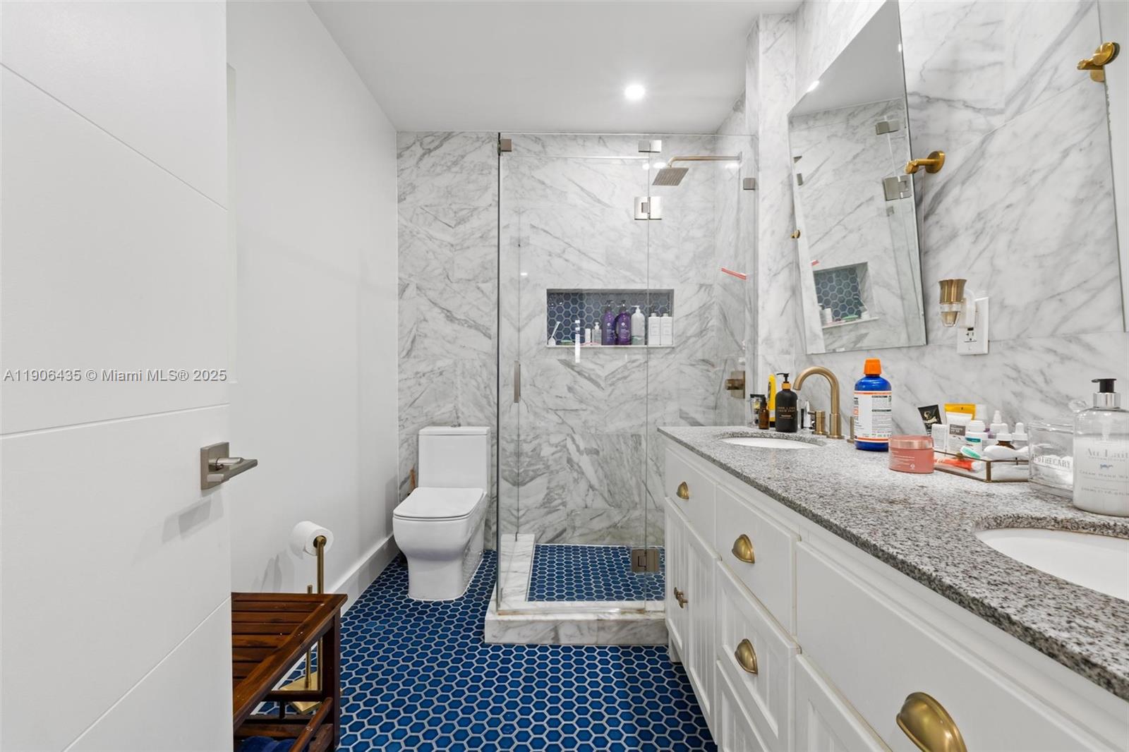 375 SW 32nd Rd Miami, FL 33129