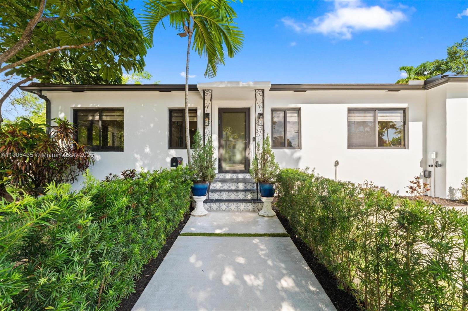 375 SW 32nd Rd Miami, FL 33129