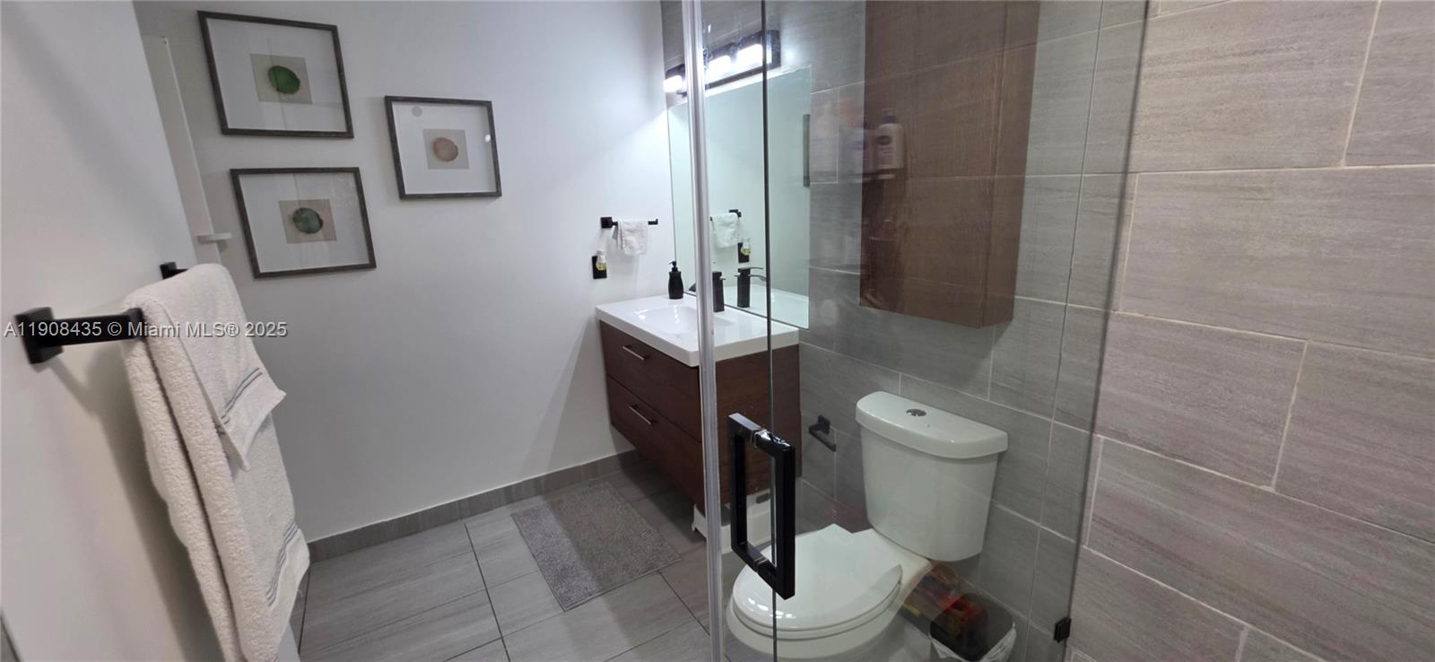 1350 NW 8th Ct #A1-6 Miami, FL 33136