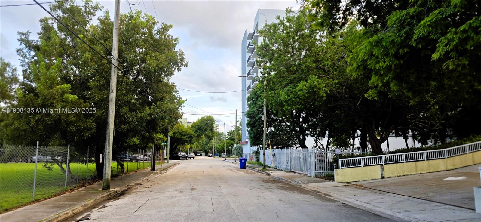 1350 NW 8th Ct #A1-6 Miami, FL 33136