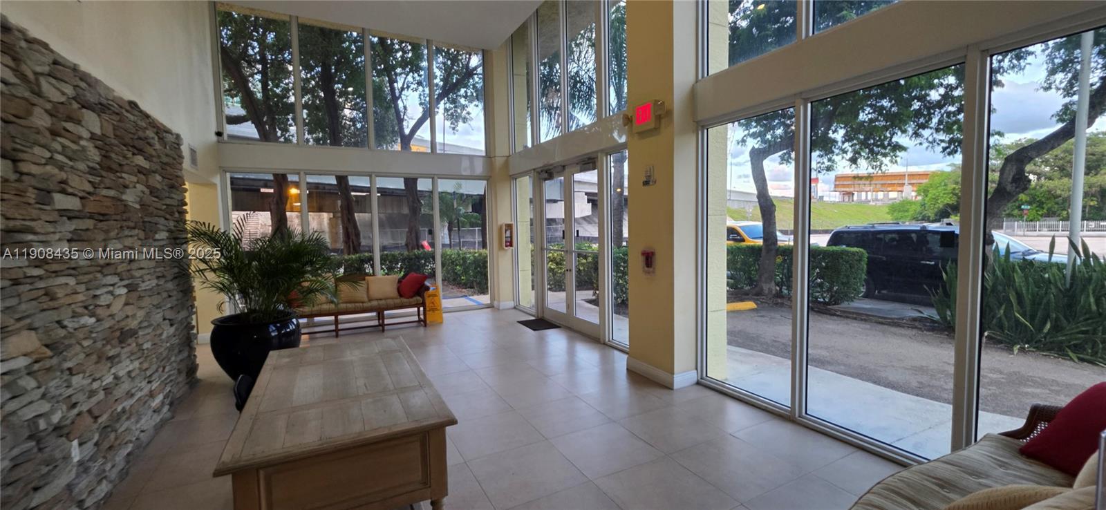 1350 NW 8th Ct #A1-6 Miami, FL 33136