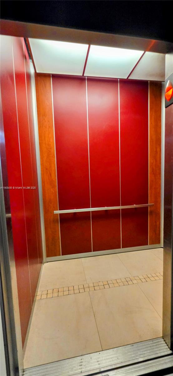 1350 NW 8th Ct #A1-6 Miami, FL 33136