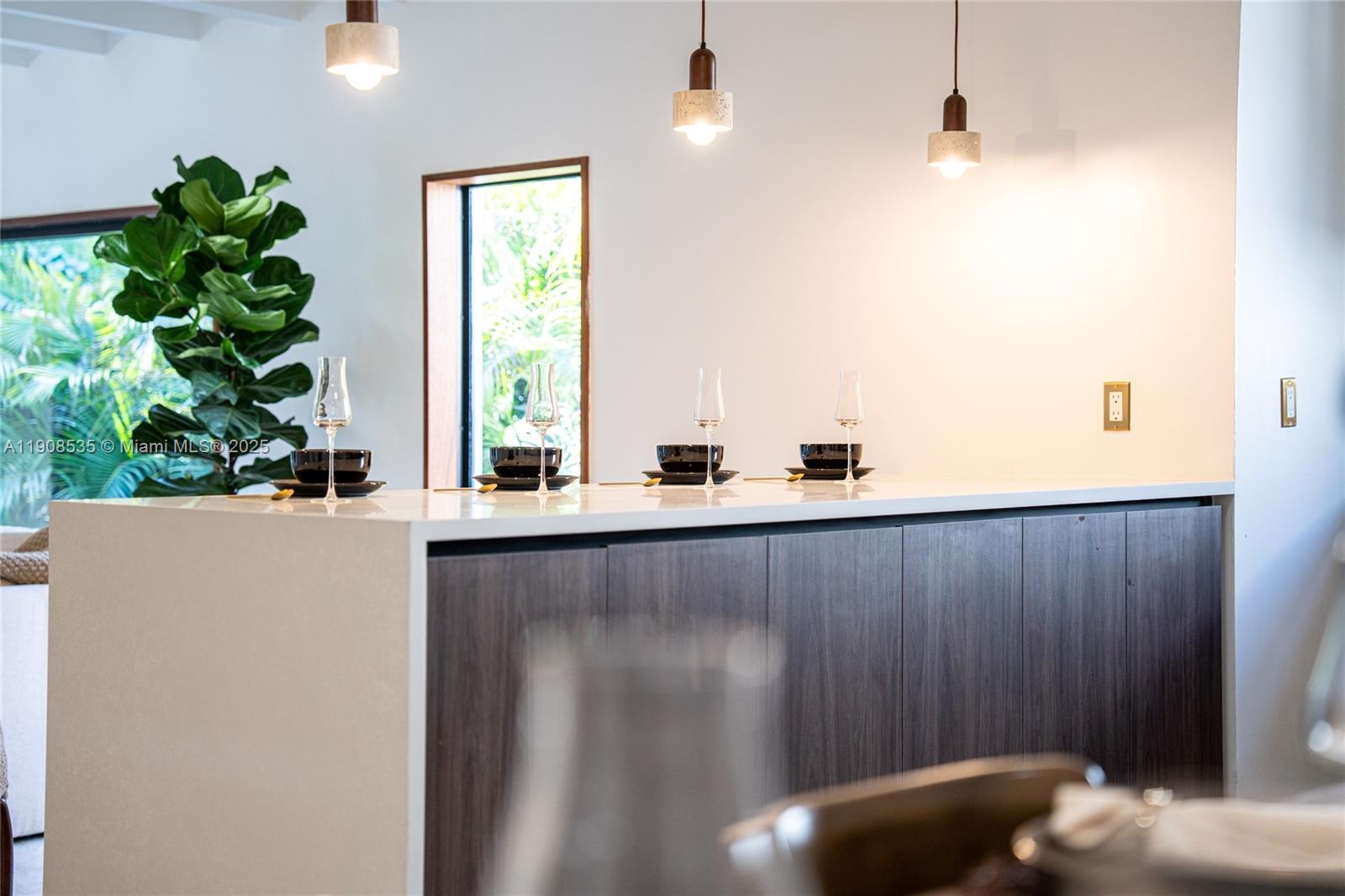 1244 SW 14th St Miami, FL 33145