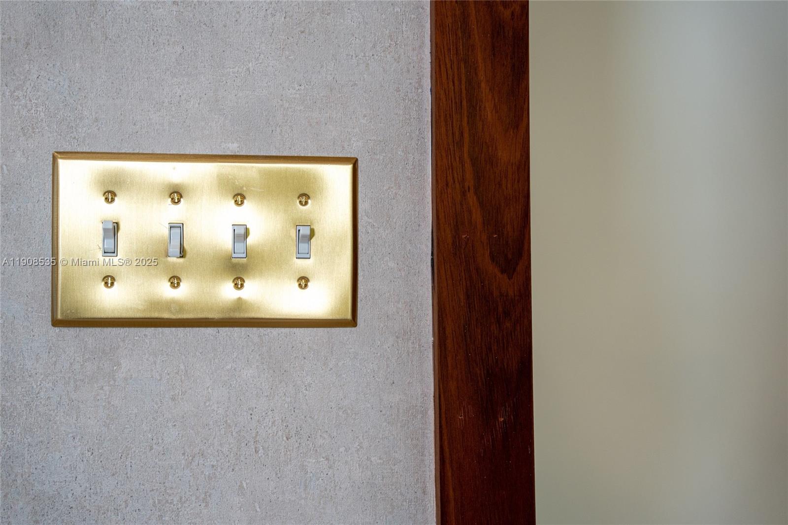 1244 SW 14th St Miami, FL 33145