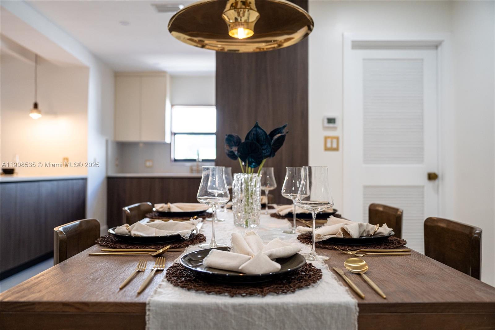 1244 SW 14th St Miami, FL 33145