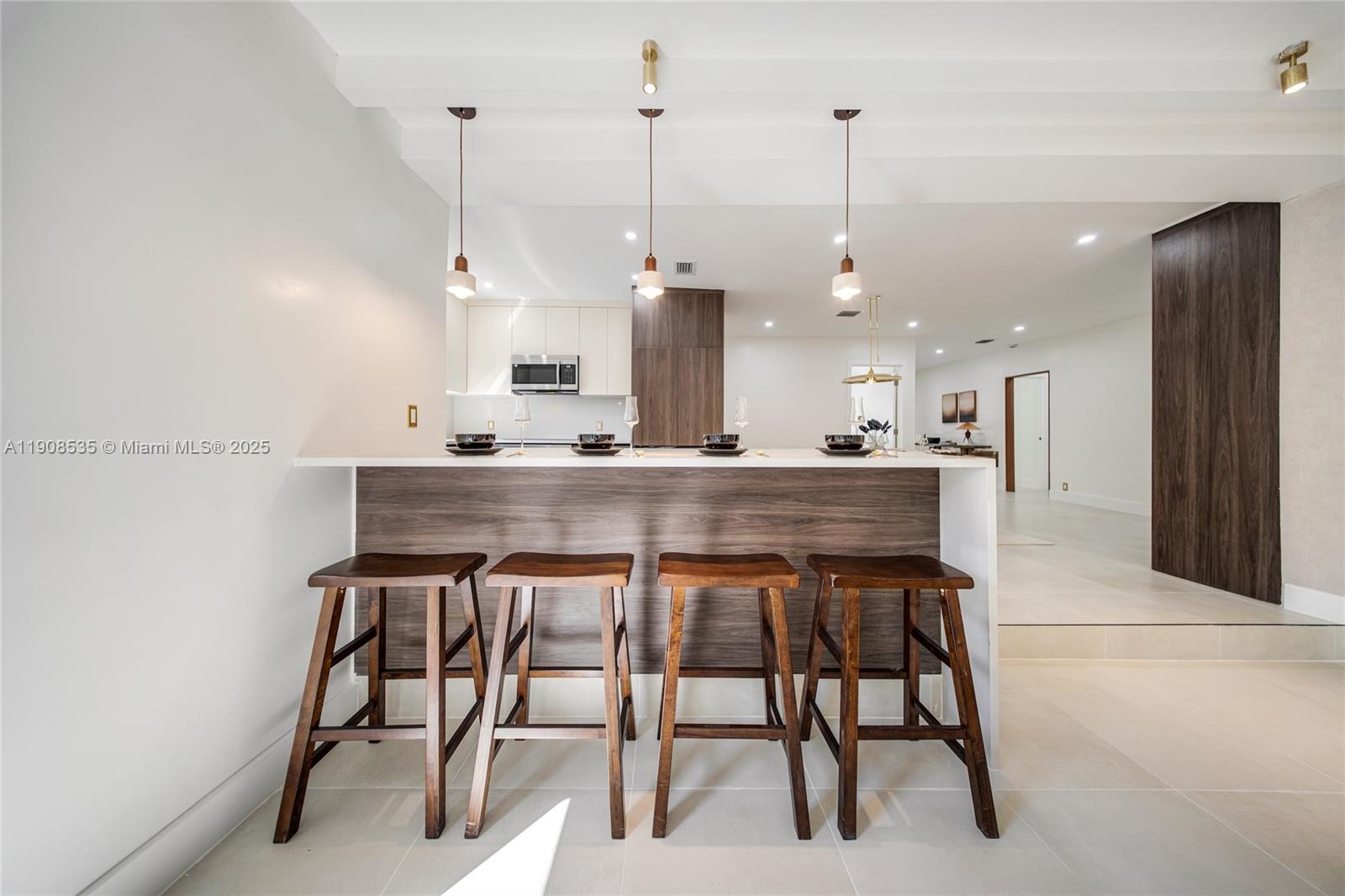 1244 SW 14th St Miami, FL 33145