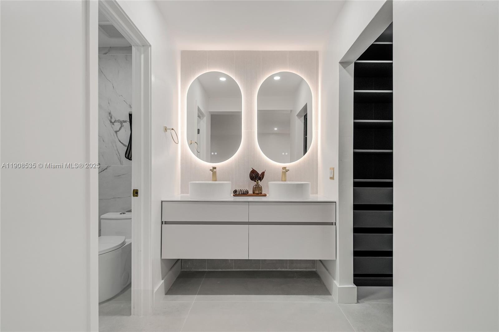 1244 SW 14th St Miami, FL 33145