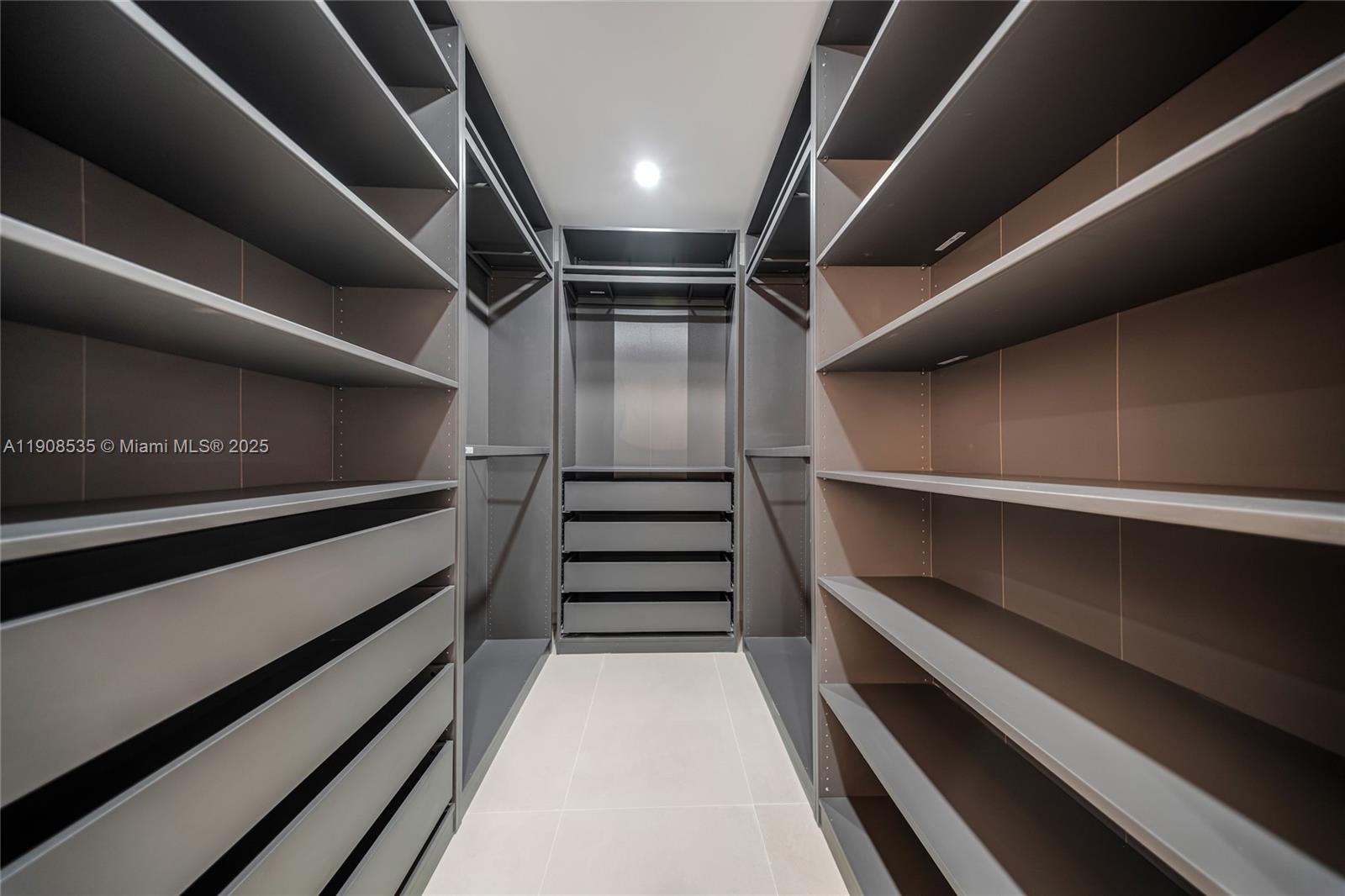 1244 SW 14th St Miami, FL 33145