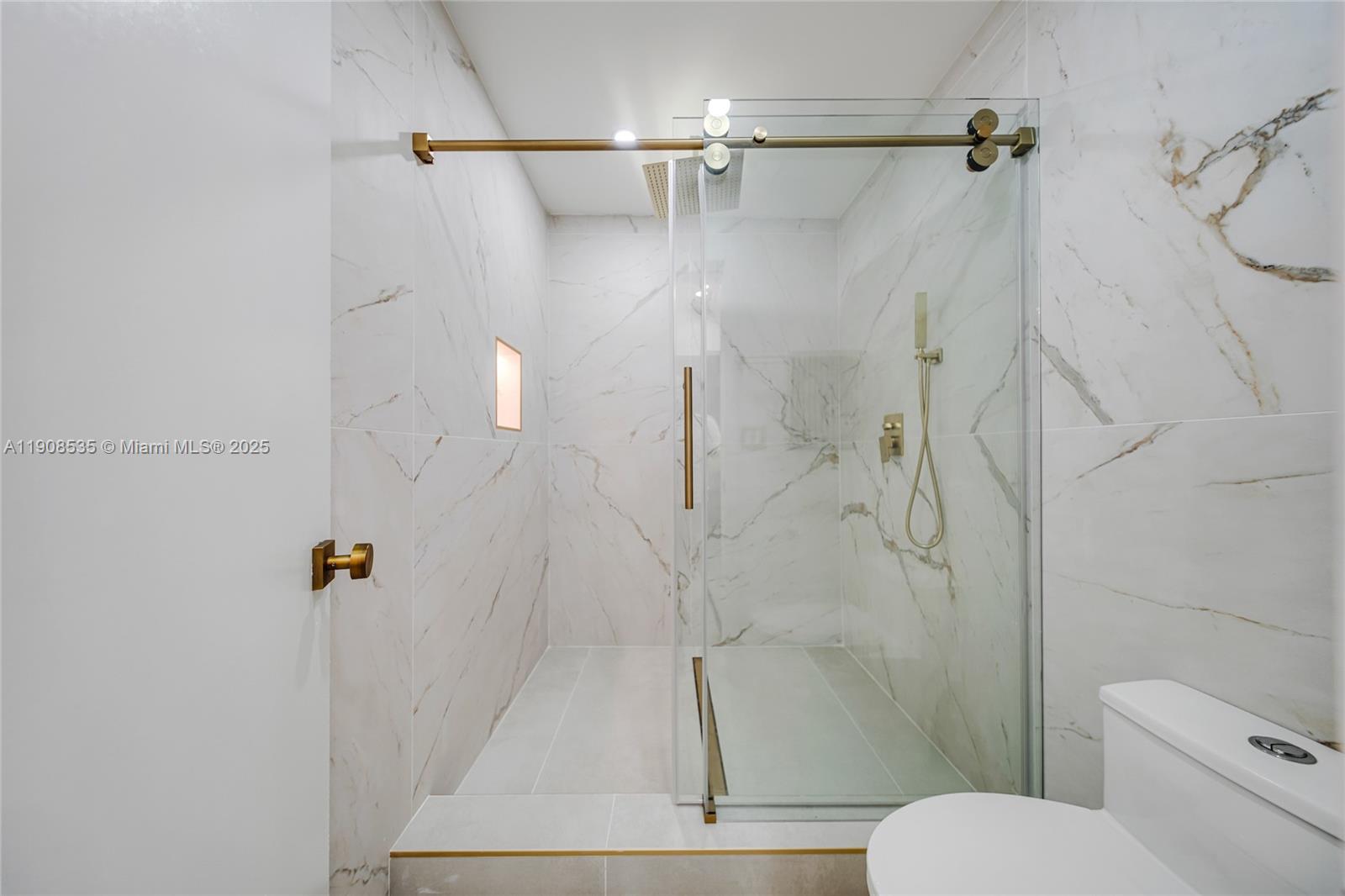 1244 SW 14th St Miami, FL 33145