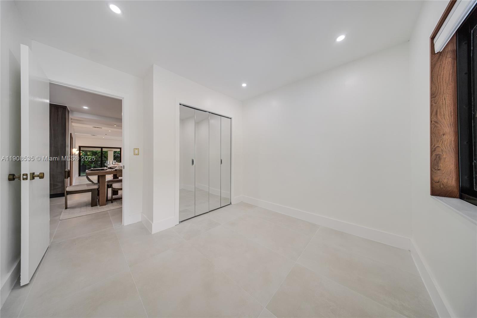 1244 SW 14th St Miami, FL 33145