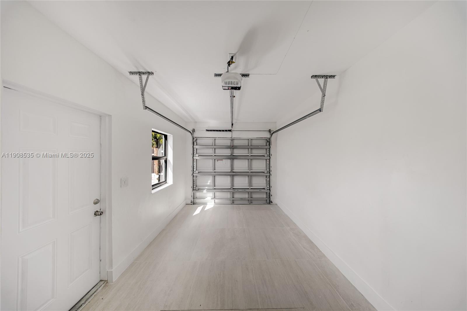 1244 SW 14th St Miami, FL 33145