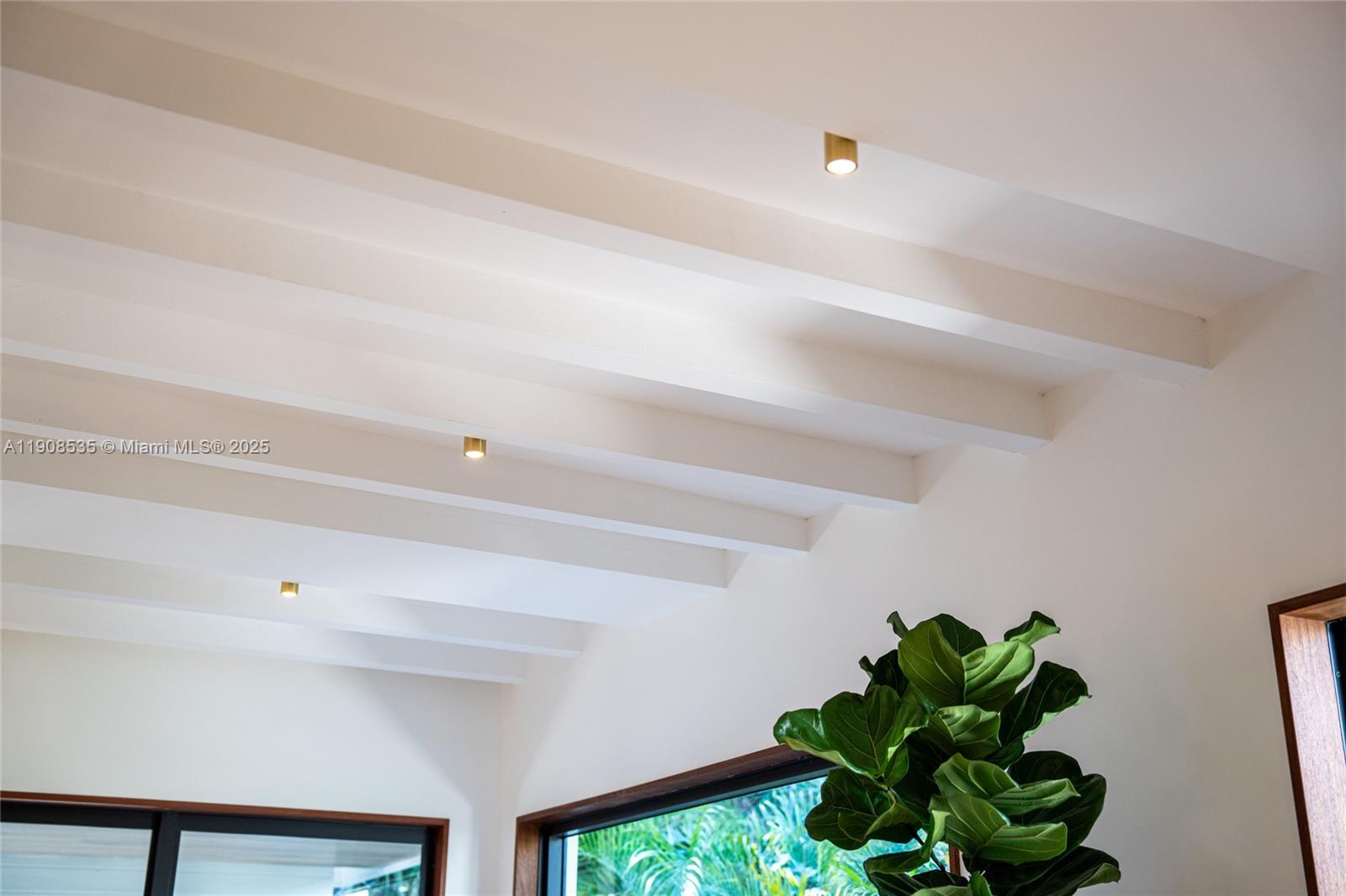 1244 SW 14th St Miami, FL 33145