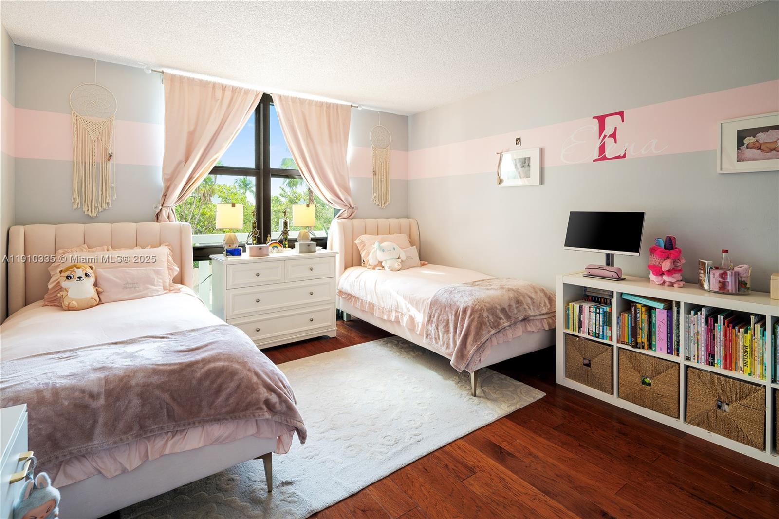 image Towers Of Key Biscayne10