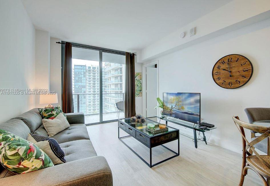 121 NE 34th St #1603 Miami, FL 33137