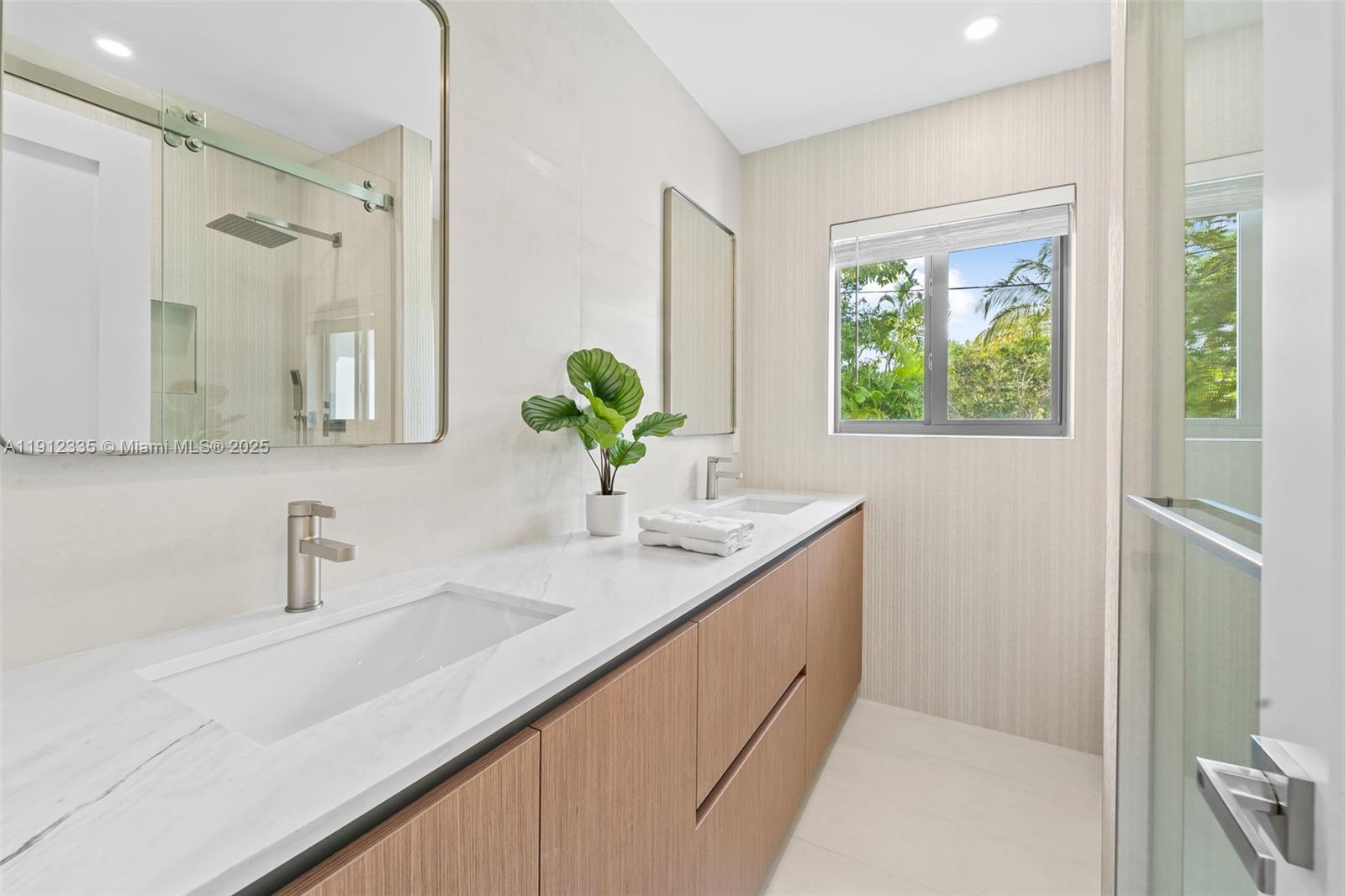 6320 SW 62nd Ter South Miami, FL 33143