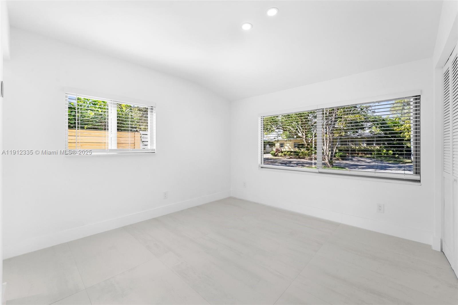 6320 SW 62nd Ter South Miami, FL 33143