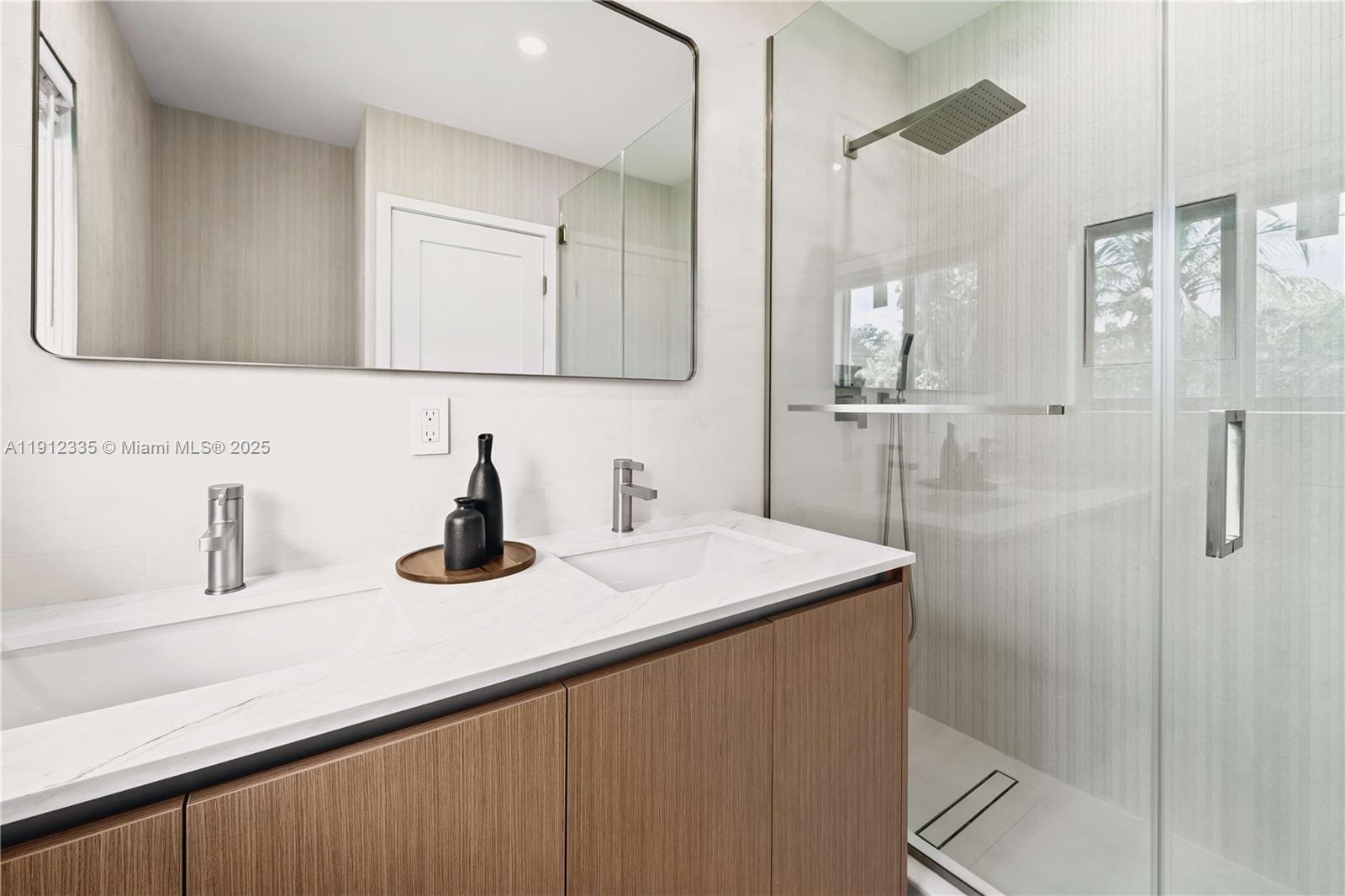 6320 SW 62nd Ter South Miami, FL 33143