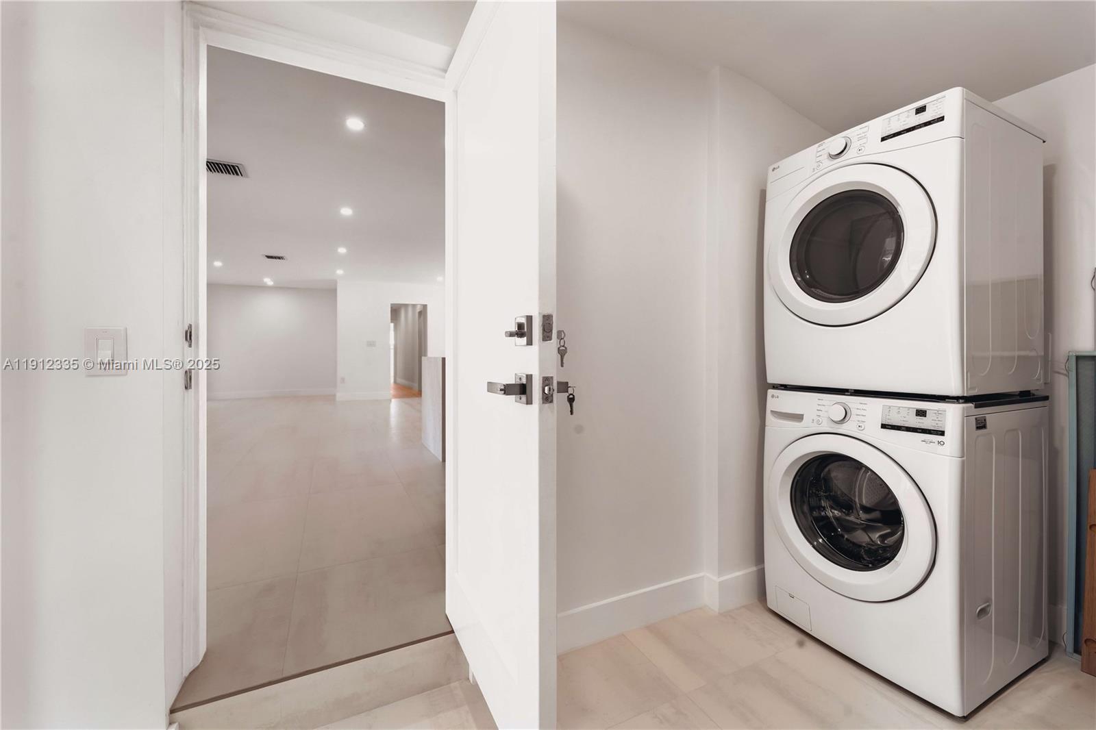 6320 SW 62nd Ter South Miami, FL 33143