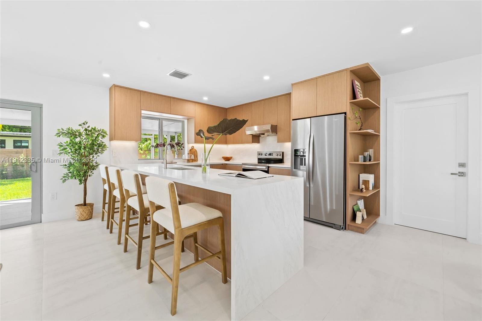 6320 SW 62nd Ter South Miami, FL 33143