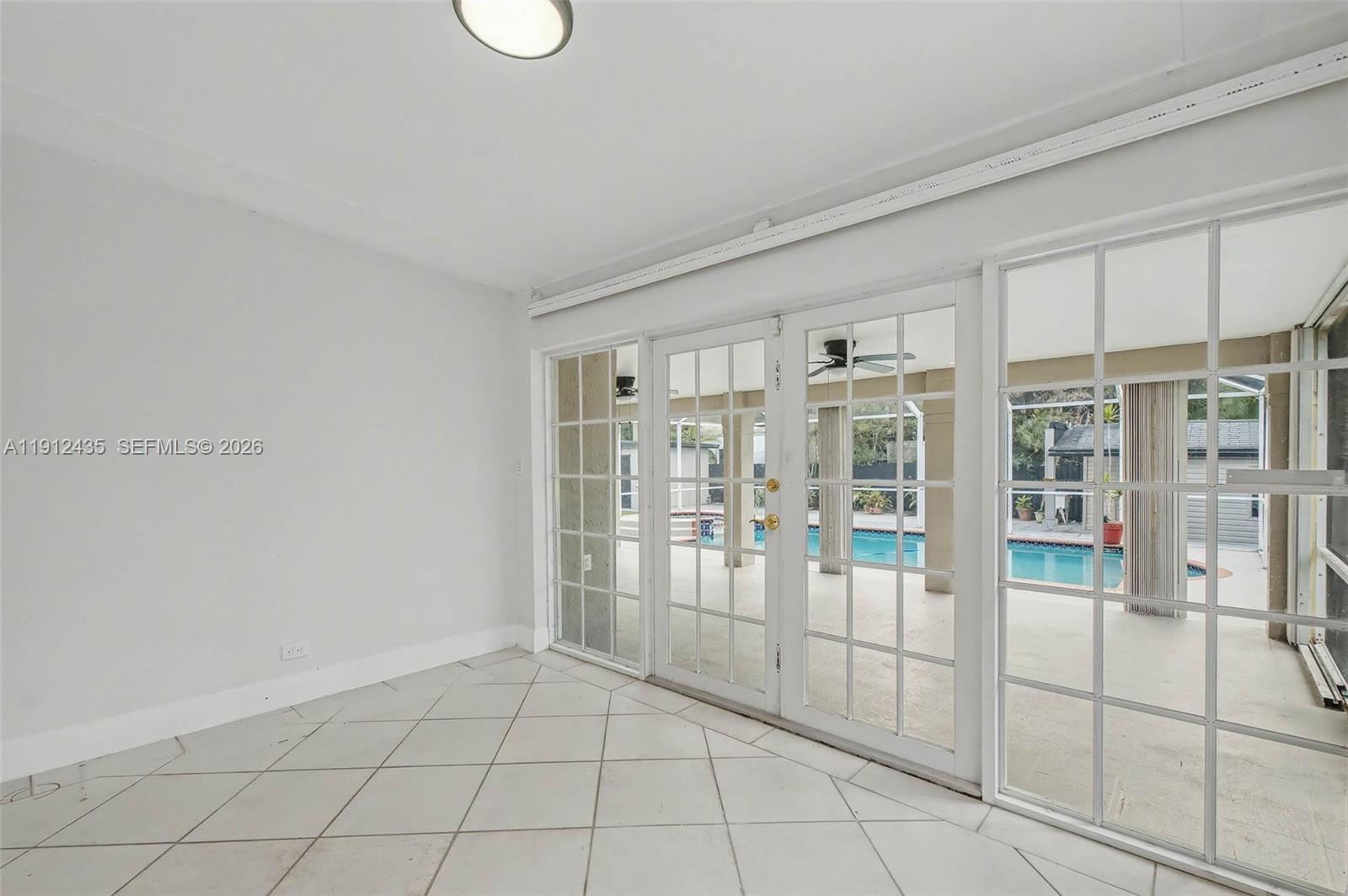 5936 SW 29th St Miami, FL 33155