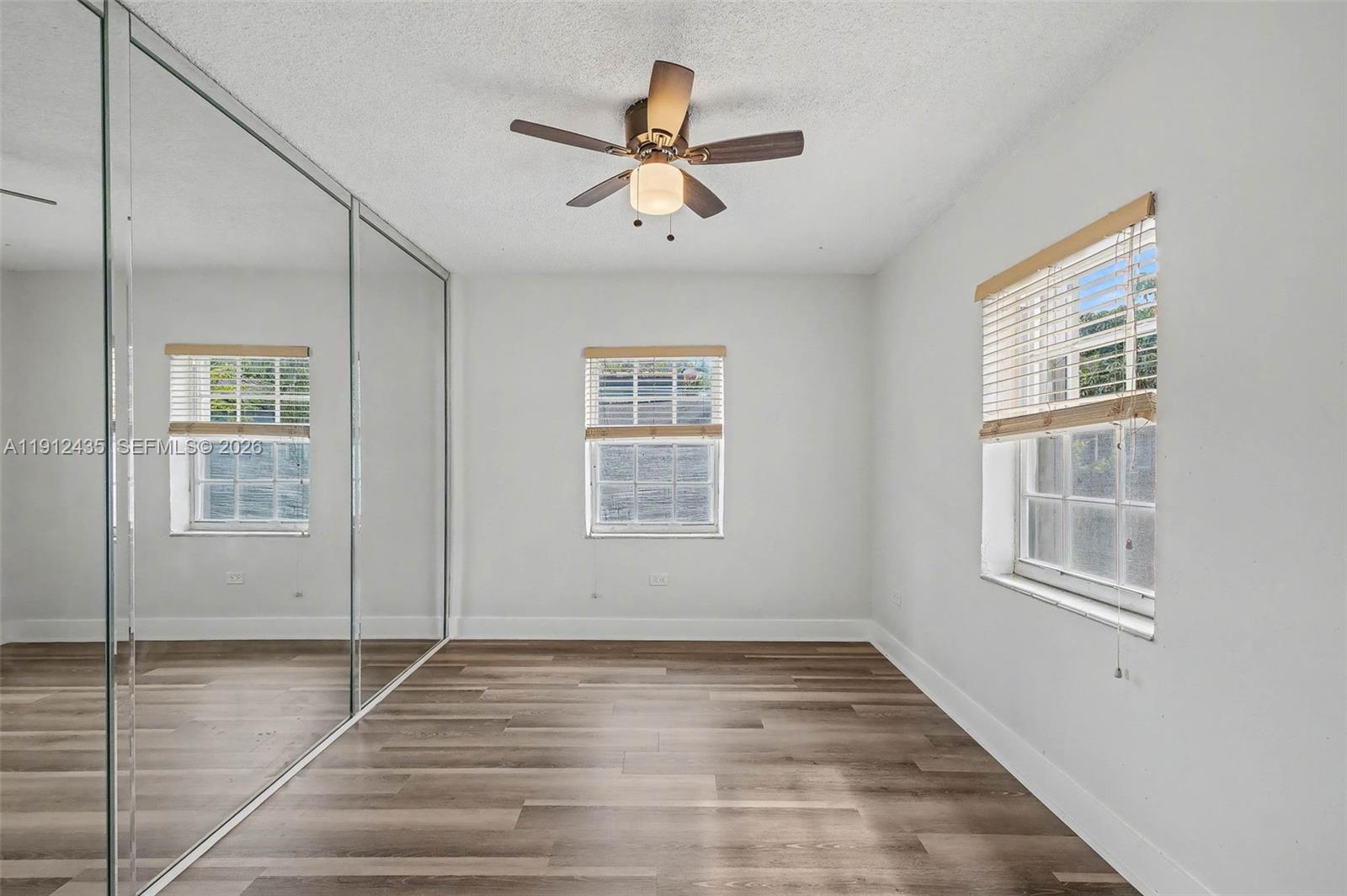 5936 SW 29th St Miami, FL 33155