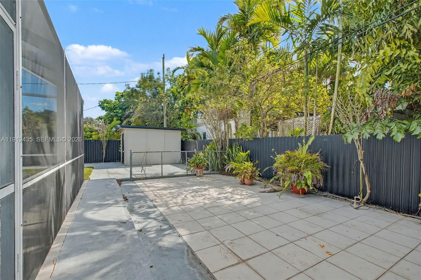 5936 SW 29th St Miami, FL 33155