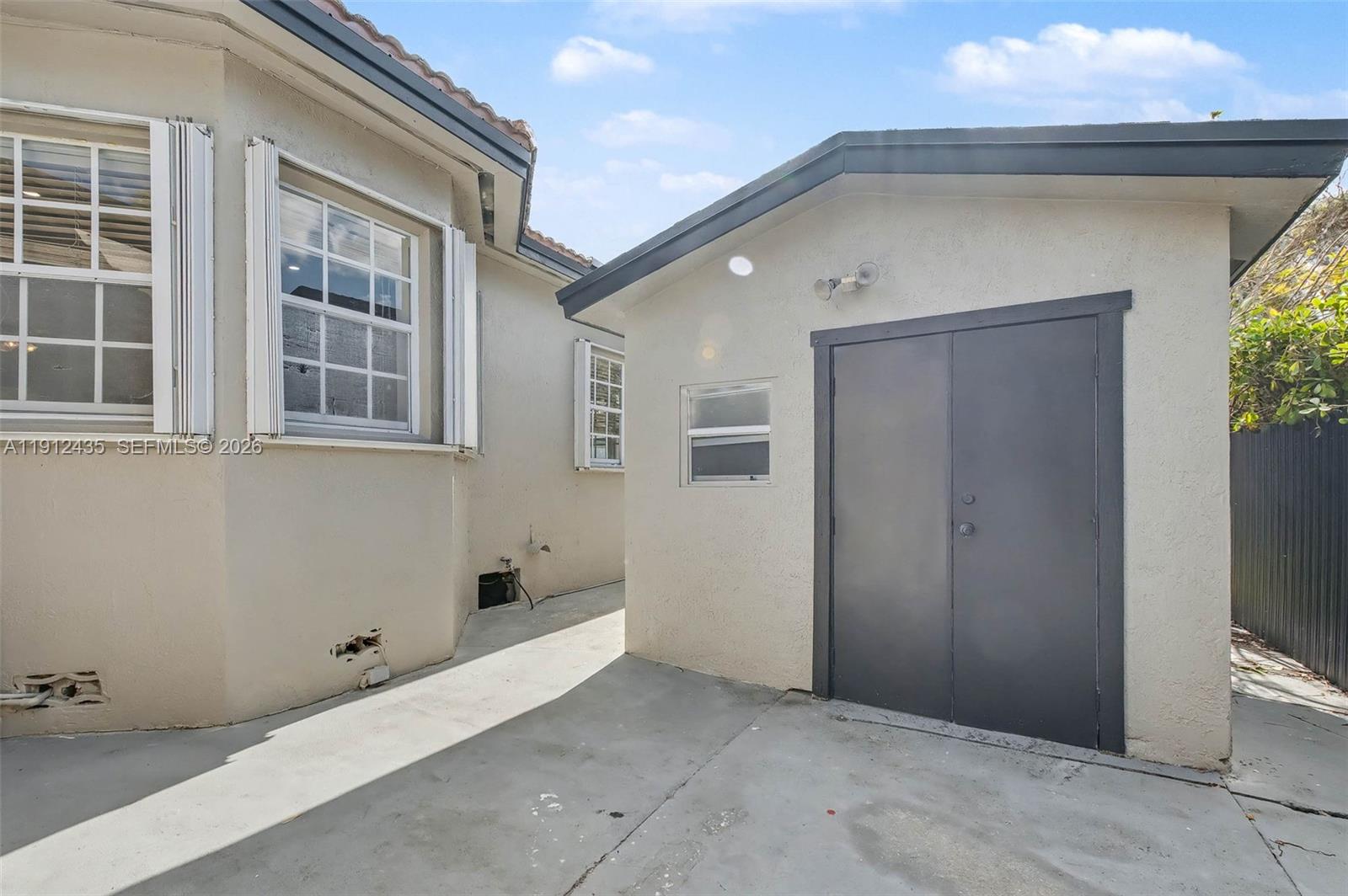 5936 SW 29th St Miami, FL 33155