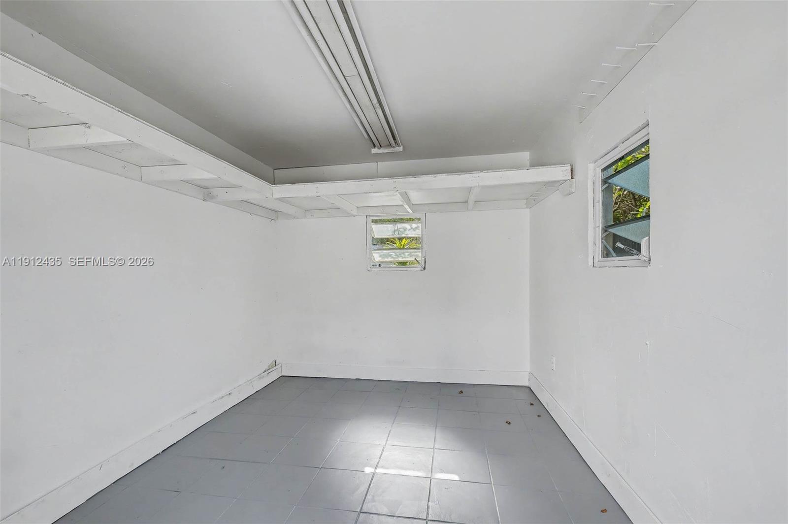 5936 SW 29th St Miami, FL 33155