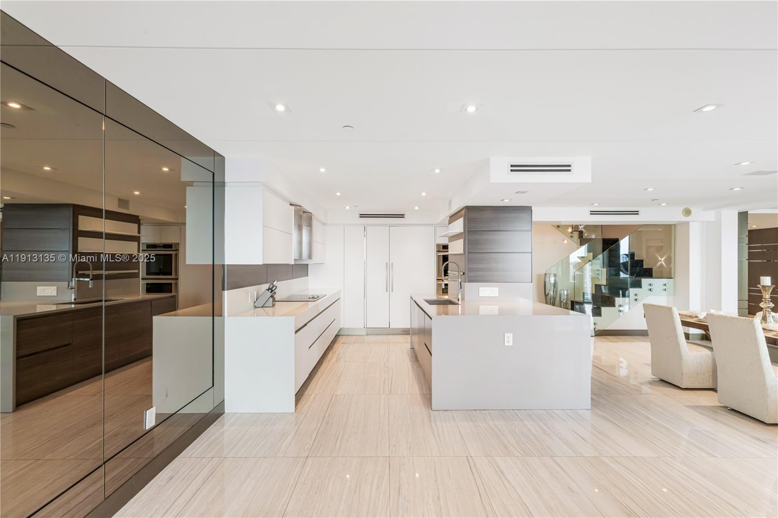 3301 NE 183rd St #3008 Aventura, FL 33160